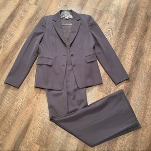 J Crew Women’s Wool Gabardine Suit-Charcoal Gray Size 12